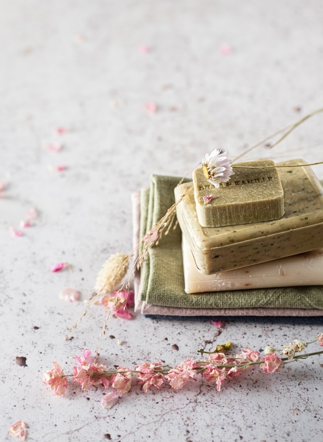 Home micheile henderson 2cp7tdu9t9u unsplash